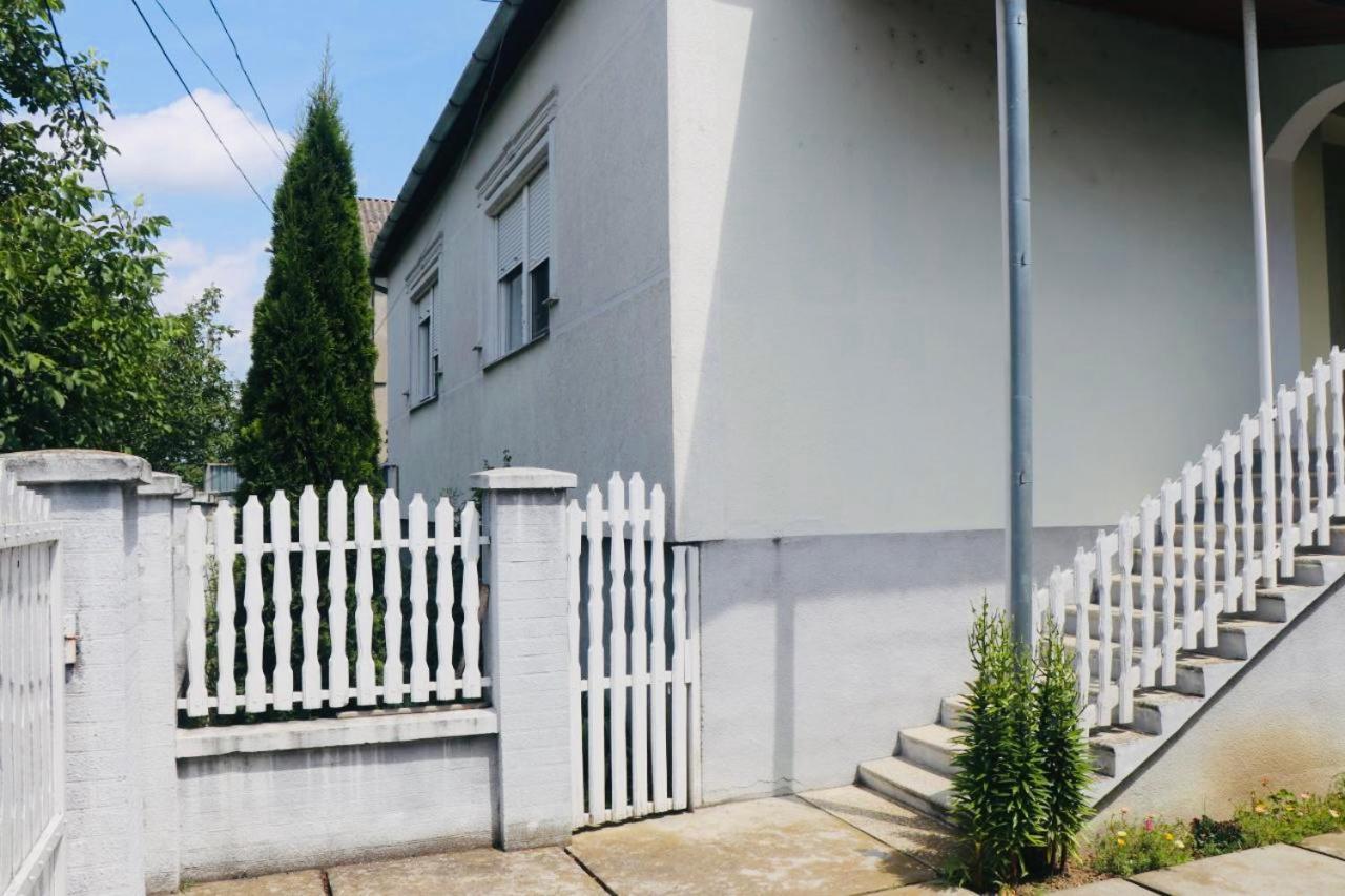 Садиба Анна - Термальні Води Косино Zapson Exterior foto